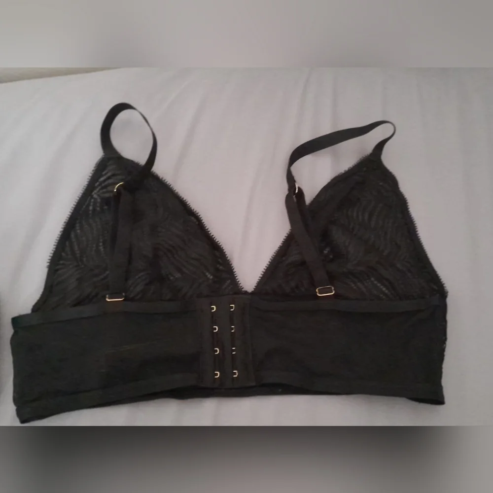 Victoria's Secret Lace Bralette Trio - Black, Navy, and White - Picture 4 of 8